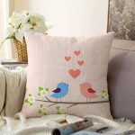 - Sonil-K-2331-Gorsel1 - Realhomes  Daldaki Kuşlar Temalı Dijital Baskılı Modern Raşel Kadife Kırlent Kılıfı Realhomes