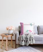 - Sonil-K-2336-Gorsel2 - Realhomes Pembe Mavi Kuşlar Dijital Baskılı Raşel Kadife Yastık Kırlent Kılıfı Realhomes