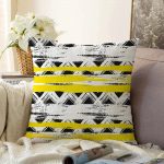 - Sonil-K-2337-Gorsel1 - Realhomes  Sarı Siyah Üçgen ve Çizgiler Desenli Dekoratif Raşel Kadife Yastık Kırlent Kılıfı Realhomes