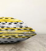 - Sonil-K-2337-Gorsel3 - Realhomes  Sarı Siyah Üçgen ve Çizgiler Desenli Dekoratif Raşel Kadife Yastık Kırlent Kılıfı Realhomes