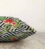 - Sonil-K-2345-Gorsel3 - Realhomes  Geometrik Zeminde Çiçek Desenli Raşel Kadife Yastık Kırlent Kılıfı Realhomes