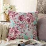 - Sonil-K-2350-Gorsel1 - Realhomes Mavi Zeminde Pembe Güller Motifli Dekoratif Raşel Kadife Yastık Kırlent Kılıfı Realhomes