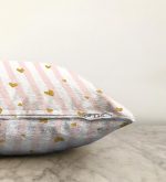 - Sonil-K-2370-Gorsel3 - Realhomes  Çizgili Yaldızlı Kalpler Dijital Baskılı Dekoratif Raşel Kadife Yastık Kırlent Kılıfı Realhomes