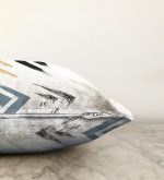 - Sonil-K-2384-Gorsel3 - Realhomes  Siyah Mavi Ok Temalı Yaprak Çizimli Raşel Kadife Kırlent Kılıfı Realhomes