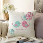 - Sonil-K-2392-Gorsel1 - Realhomes  Açık Gri Zigzag Temalı Kuş Motifli Dekoratif Raşel Kadife Yastık Kırlent Kılıfı Realhomes