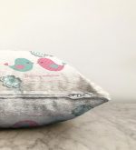 - Sonil-K-2392-Gorsel3 - Realhomes  Açık Gri Zigzag Temalı Kuş Motifli Dekoratif Raşel Kadife Yastık Kırlent Kılıfı Realhomes