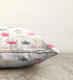 - Sonil-K-2421-Gorsel3 - Realhomes Pudra Renk Prenses Taç Motifli Dijital Baskılı Raşel Kadife Yastık Kırlent Kılıfı Realhomes