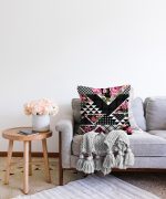- Sonil-K-2504-Gorsel2 - Realhomes Karma Çiçek Geometrik Desenler Modern Raşel Kadife Yastık Kırlent Kılıfı Realhomes