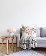 - Sonil-K-2515-Gorsel2 - Realhomes Dal ve Çiçek Motifli Dijital Baskılı Raşel Kadife Yastık Kırlent Kılıfı Realhomes