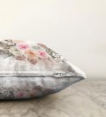 - Sonil-K-2515-Gorsel3 - Realhomes Dal ve Çiçek Motifli Dijital Baskılı Raşel Kadife Yastık Kırlent Kılıfı Realhomes