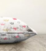 - Sonil-K-2526-Gorsel3 - Realhomes  Kanatlı Kalp Desenli Love Motifli Raşel Kadife Yastık Kılıfı Realhomes