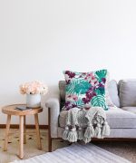 - Sonil-K-2540-Gorsel2 - Realhomes Turkuaz Temalı Eflatun Çiçek Desenli Dekoratif Raşel Kadife Yastık Kırlent Kılıfı Realhomes