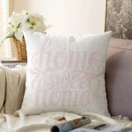 - Sonil-K-2559-Gorsel1 - Realhomes Pudra Home Sweet Home Dijital Baskılı Raşel Kadife Kırlent Kılıfı Realhomes