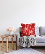 Beyaz Kar Taneleri Motifli Dijital Baskılı Dekoratif Raşel Kadife Yastık Kırlent Kılıfı Realhomes