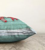 Yeşil Zeminde Yılbaşı Konsepti Desenli Dekoratif Raşel Kadife Yastık Kılıfı Realhomes