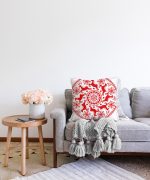 - Sonil-K-3048-Gorsel2 - Realhomes Geometrik Yılbaşı Geyikleri Dijital Baskılı Raşel Kadife Yastık Kırlent Kılıfı Realhomes