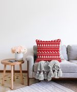 - Sonil-K-3049-Gorsel2 - Realhomes Kırmızı Zeminde Yılbaşı Motifleri Dijital Baskılı Raşel Kadife Yastık Kırlent Kılıfı Realhomes