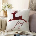 - Sonil-K-3060-Gorsel1 - Realhomes Joy Ekose Geyik Desenli Dekoratif Raşel Kadife Yastık Kırlent Kılıfı Realhomes