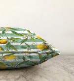 - Sonil-K-3104-Gorsel3 - Realhomes Yeşil Çizgili Limon Desenli Dijital Baskılı Dekoratif Raşel Kadife Yastık Kırlent Kılıfı Realhomes