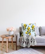 - Sonil-K-3106-Gorsel2 - Realhomes Mavi Çizgili Limon Desenli Dijital Baskılı Dekoratif Raşel Kadife Yastık Kırlent Kılıfı Realhomes