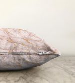 Altın Yaldızlı Açık Renk Mermer Desenli Raşel Kadife Yastık Kırlent Kılıfı Realhomes