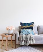 Altın Varaklı Mavi Zeminli Modern Raşel Kadife Yastık Kırlent Kılıfı Realhomes