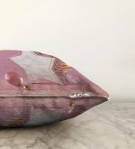 - Sonil-K-3139-Gorsel3 - Realhomes  Modern Pembe Zeminli 3D Yıldız Desenli Dekoratif Raşel Kadife Yastık Kırlent Kılıfı Realhomes