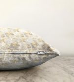 - Sonil-K-3142-Gorsel3 - Realhomes Geometrik Mermer Zeminli Modern Raşel Kadife Yastık Kırlent Kılıfı Realhomes