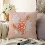 - Sonil-K-3144-Gorsel1 - Realhomes  Pempe Zeminli Kozalak Desenli Dijital Baskılı Raşel Kadife Yastık Kırlent Kılıfı Realhomes