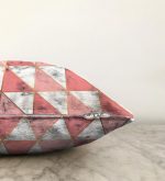 - Sonil-K-3148-Gorsel3 - Realhomes  Geometrik Üçgen Şekilli Mermer Desenli Raşel Kadife Yastık Kırlent Kılıfı Realhomes