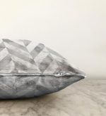 - Sonil-K-3152-Gorsel3 - Realhomes  Geometrik Desenli Mermer Zeminli Modern Raşel Kadife Yastık Kırlent Kılıfı Realhomes