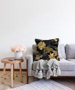 - Sonil-K-3169-Gorsel2 - Realhomes Siyah Zeminde Altın Yapraklar Desenli Dekoratif Raşel Kadife Yastık Kırlent Kılıfı Realhomes