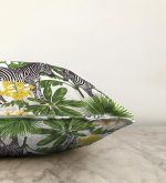 - Sonil-K-3171-Gorsel3 - Realhomes  Pudra Zeminli Egzotik Zebra Tasarımlı Modern Raşel Kadife Yastık Kırlent Kılıfı Realhomes