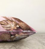 - Sonil-K-3173-Gorsel3 - Realhomes  3D Yaprak ve Ananas Desenli Özel Tasarım Raşel Kadife Yastık Kırlent Kılıfı Realhomes