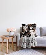 - Sonil-K-3185-Gorsel2 - Realhomes  Siyah Zeminde 3D Çiçekler Temalı Modern Raşel Kadife Yastık Kırlent Kılıfı Realhomes