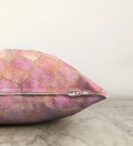 - Sonil-K-3186-Gorsel3 - Realhomes  Pudra Zeminli Ogea Desenli Özel Tasarım Modern Raşel Kadife Yastık Kırlent Kılıfı Realhomes