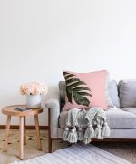 - Sonil-K-3194-Gorsel2 - Realhomes  Pembe Zeminde Yaprak Modern Tasarımlı Dekoratif Raşel Kadife Yastık Kırlent Kılıfı Realhomes