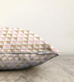 Üçgen Pudra Renkler Özel Tasarımlı Dekoratif Raşel Kadife Yastık Kırlent Kılıfı Realhomes