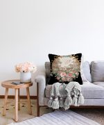 - Sonil-K-3200-Gorsel2 - Realhomes  Siyah Zeminde Çiçek Bahçesi Exclusive Modern Tasarımlı Raşel Kadife Kırlent Kılıfı Realhomes
