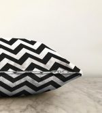 - Sonil-K-321-Gorsel3 - Realhomes  Modern Zigzag Desenli Dijital Baskılı Dekoratif Raşel Kadife Yastık Kırlent Kılıfı Realhomes