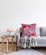 Pembe Zeminli Love You Temalı Modern Raşel Kadife Yastık Kırlent Kılıfı Realhomes