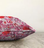 Pembe Zeminli Love You Temalı Modern Raşel Kadife Yastık Kırlent Kılıfı Realhomes