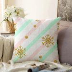 - Sonil-K-3227-Gorsel1 - Realhomes  Pembe Mavi Zeminde Kar Tanesi Detaylı Modern Raşel Kadife Yastık Kırlent Kılıfı Realhomes