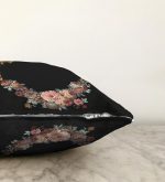 - Sonil-K-3241-Gorsel3 - Realhomes  Siyah Zeminde Otantik Çiçekler Özel Tasarım Raşel Kadife Yastık Kırlent Kılıfı Realhomes