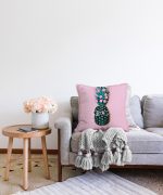 - Sonil-K-3244-Gorsel2 - Realhomes  Pembe Zeminde 3D Ananas Temalı Modern Raşel Kadife Yastık Kırlent Kılıfı Realhomes