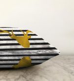 - Sonil-K-3259-Gorsel3 - Realhomes Çizgili Gold Geyik Desenli Modern Raşel Kadife Yastık Kırlent Kılıfı Realhomes