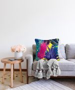 Sarı Zeminde Tropikal Orman Tasarımlı Modern Raşel Kadife Yastık Kırlent Kılıfı Realhomes