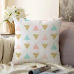 - Sonil-K-3269-Gorsel1 - Realhomes Üçgen Geometrik Şekiller Özel Tasarımlı Raşel Kadife Yastık Kırlent Kılıfı Realhomes