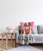 - Sonil-K-3289-Gorsel2 - Realhomes  Pembe Zeminli Popart Desenli Dekoratif Raşel Kadife Yastık Kırlent Kılıfı Realhomes