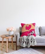 Pembe Love Popart Tasarımlı Dijital Baskılı Raşel Kadife Yastık Kırlent Kılıfı Realhomes